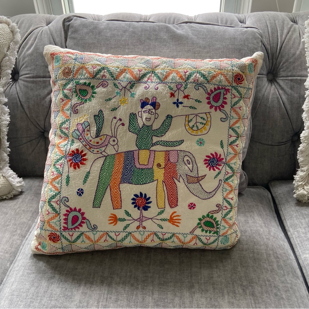 Hand embroidered accent pillow and case LIKE NEW